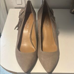 Franco Sarto Tan Suede Heels Timeless Pointed-Toe Design